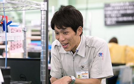 饗場班長の笑顔 