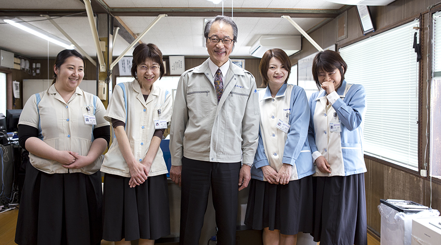 総務課の美女と社長！？